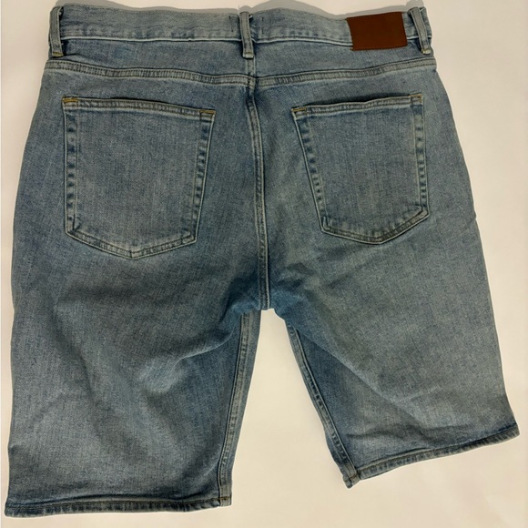 H&M Men's Faded Blue Jean Shorts size 36 - Picture 3 of 3